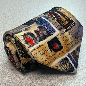 Vintage Alynn Neckwear Men's Tie Shakespeare Collage 100% Silk Made in the USA